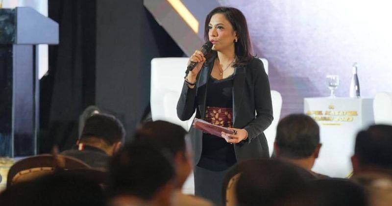 Instagram.com/dwi_anggia